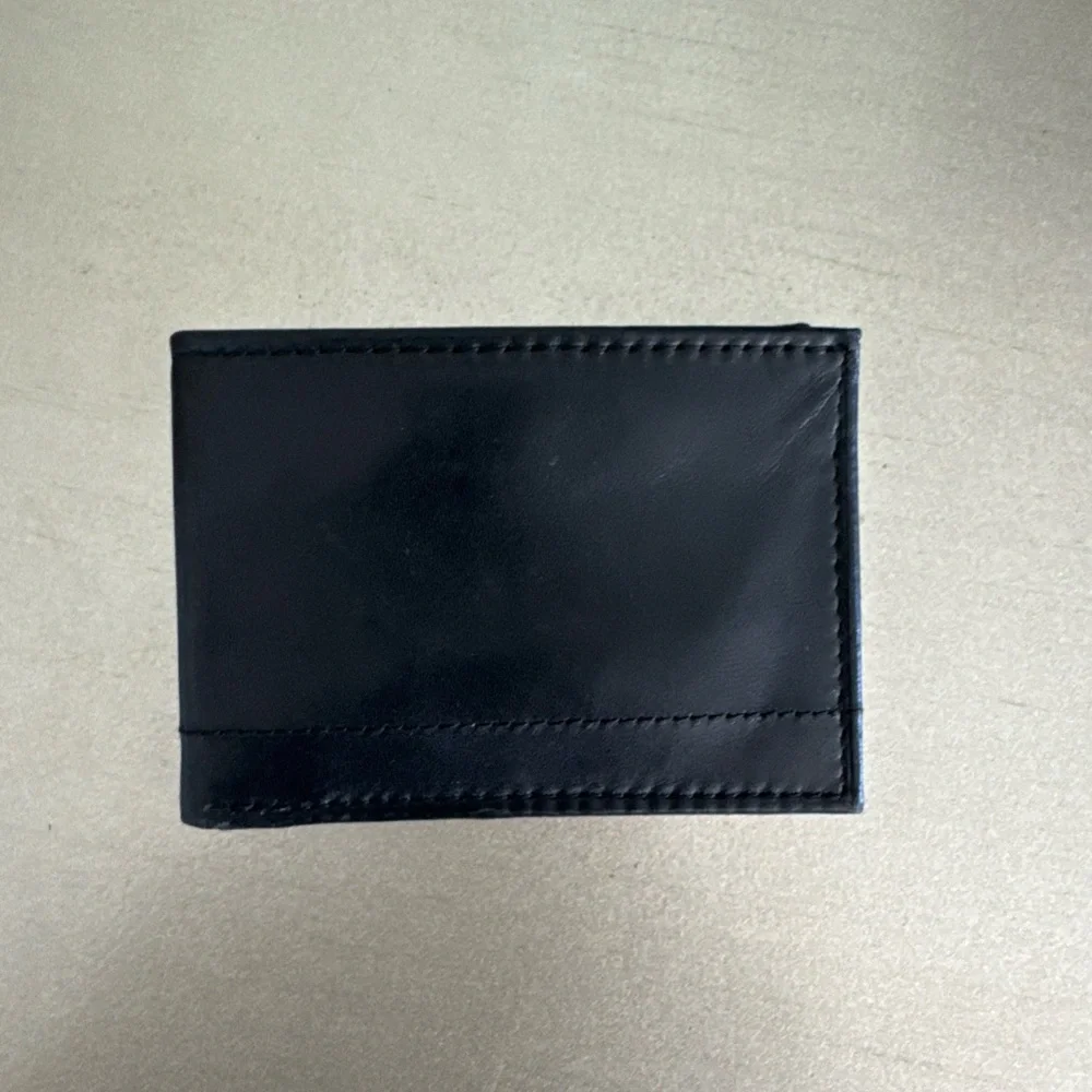 Apt. 9 Men's Black Genuine Leather Bifold Wallet - Slim Classic Design